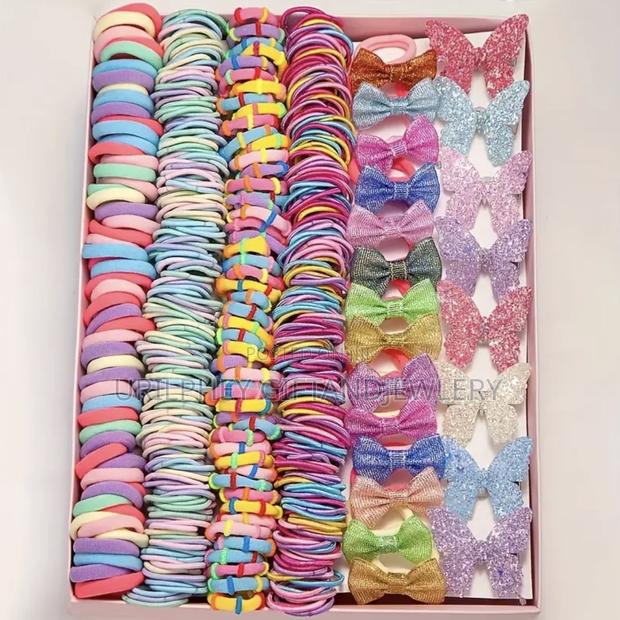 Kids Hair Accessories · Photo 1