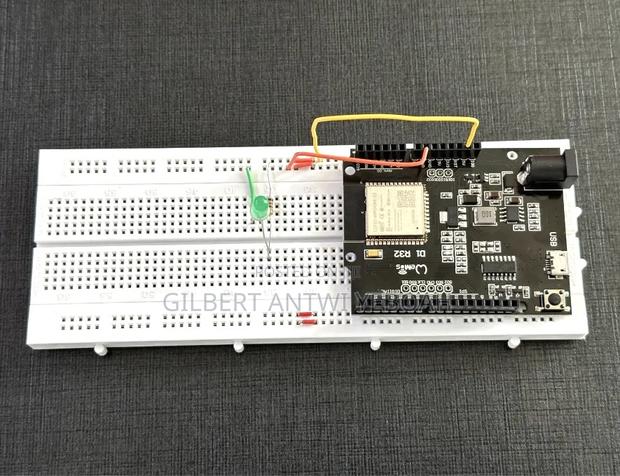 Wemos D1 R32 — Iot Device for Your Projects · Photo 3