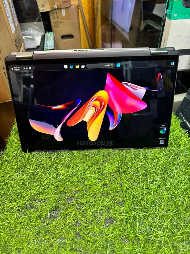 Laptop Dell Latitude 7400 8GB Intel Core I5 SSD 256GB · Photo 2