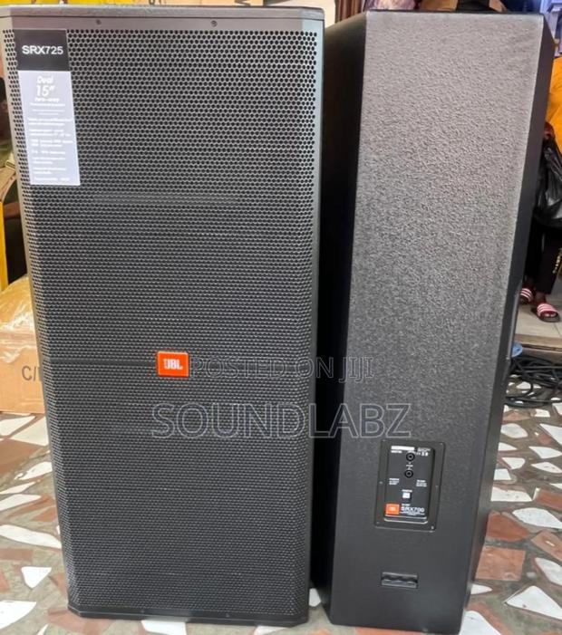 JBL Srx725 Dual 15-Inch Professional Loudspeaker/ Full-Range Speakers · Photo 1