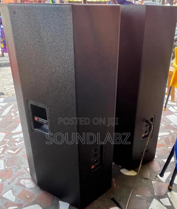 JBL Srx725 Dual 15-Inch Professional Loudspeaker/ Full-Range Speakers · Photo 3