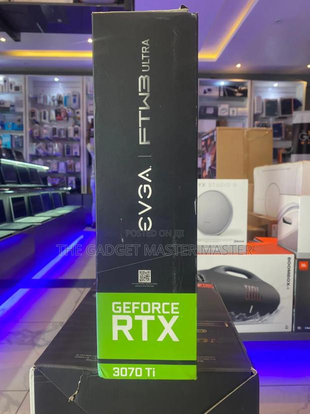 Evga Ftw3 Ultra Geforce RTX 3070 Ti · Photo 2