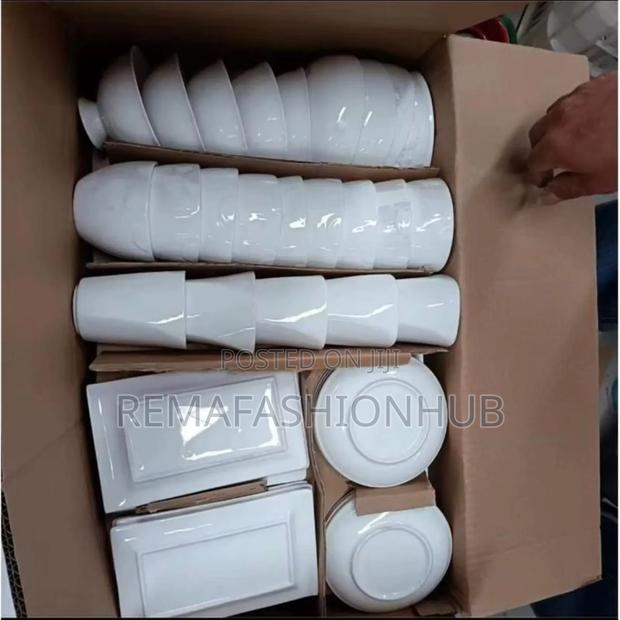 50pcs Mixed Ceramics · Photo 3
