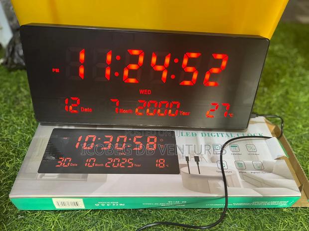Led Digital Clock · Photo 1