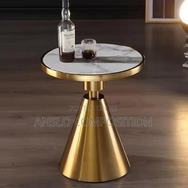 Xmas Golden Centre Table · Photo 1