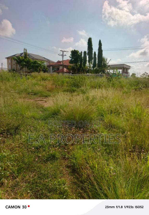 Land for Sale · Photo 4