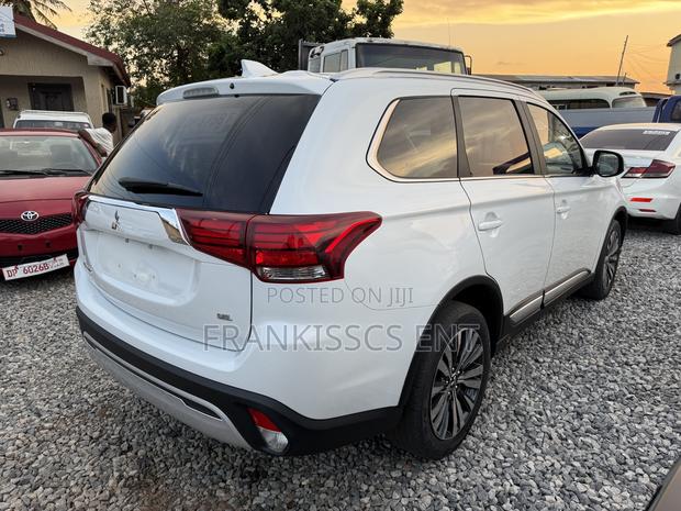Mitsubishi Outlander SEL S-AWC 2020 White · Photo 7