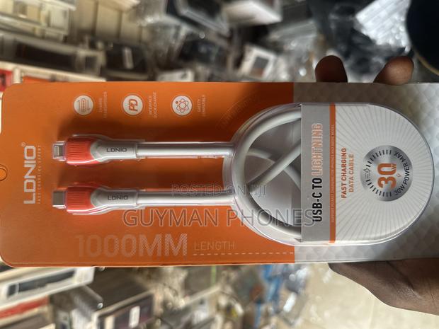 30w Usb-C to Lightning Cable · Photo 2