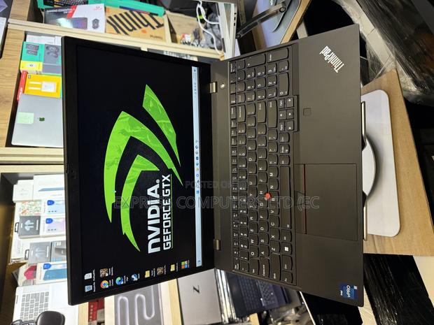 Laptop Lenovo Thinkpad P15s 24GB Intel Core I7 SSHD (Hybrid) 1T · Photo 6