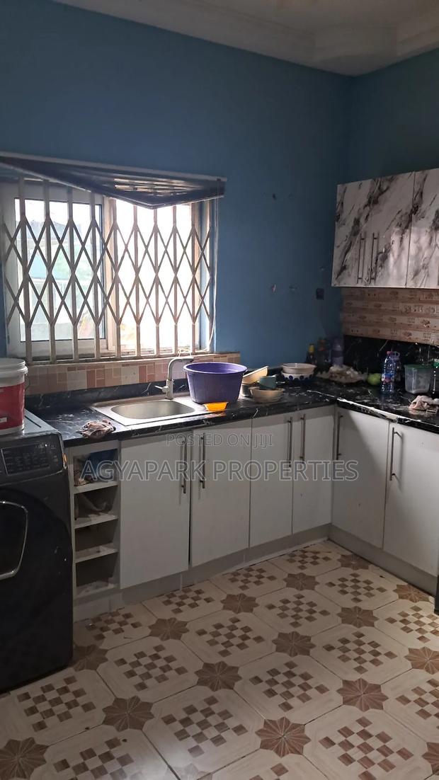 4bdrm Maisonette in Achiaman, Amasaman for sale · Photo 2