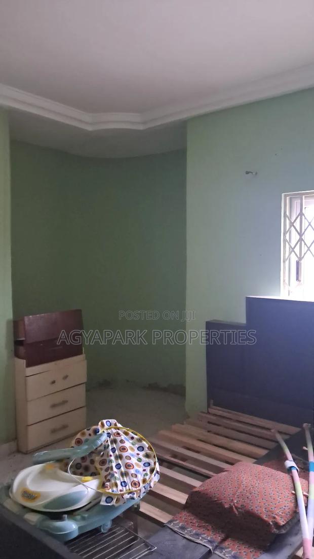 4bdrm Maisonette in Achiaman, Amasaman for sale · Photo 4