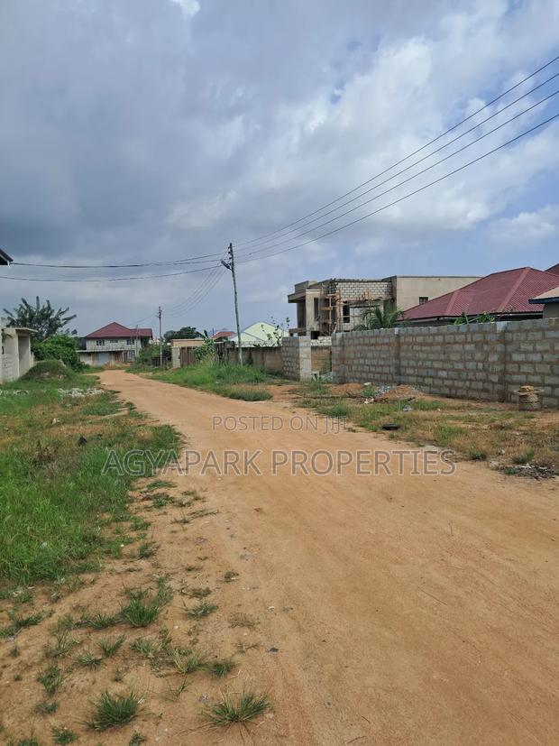 4bdrm Maisonette in Achiaman, Amasaman for sale · Photo 6