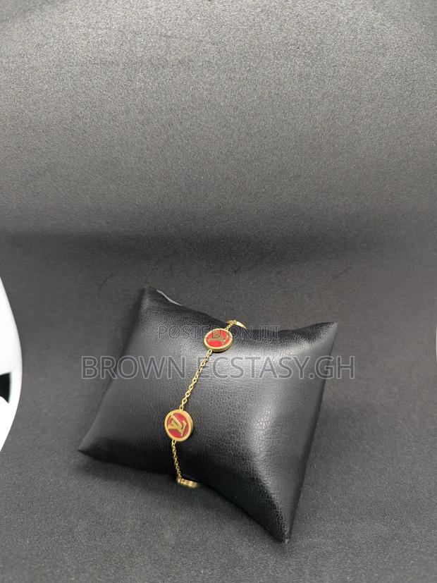 Louis Vuitton Ladies Bracelet · Photo 2