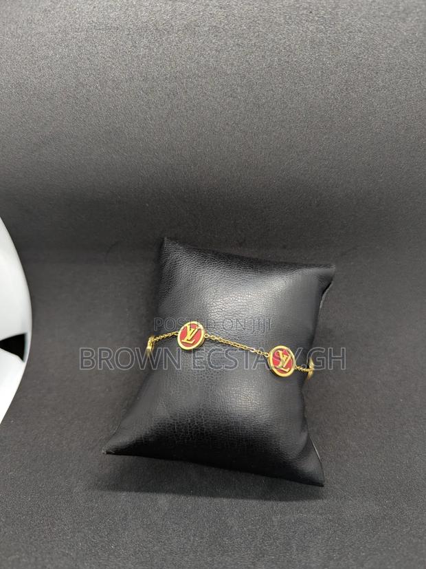 Louis Vuitton Ladies Bracelet · Photo 1