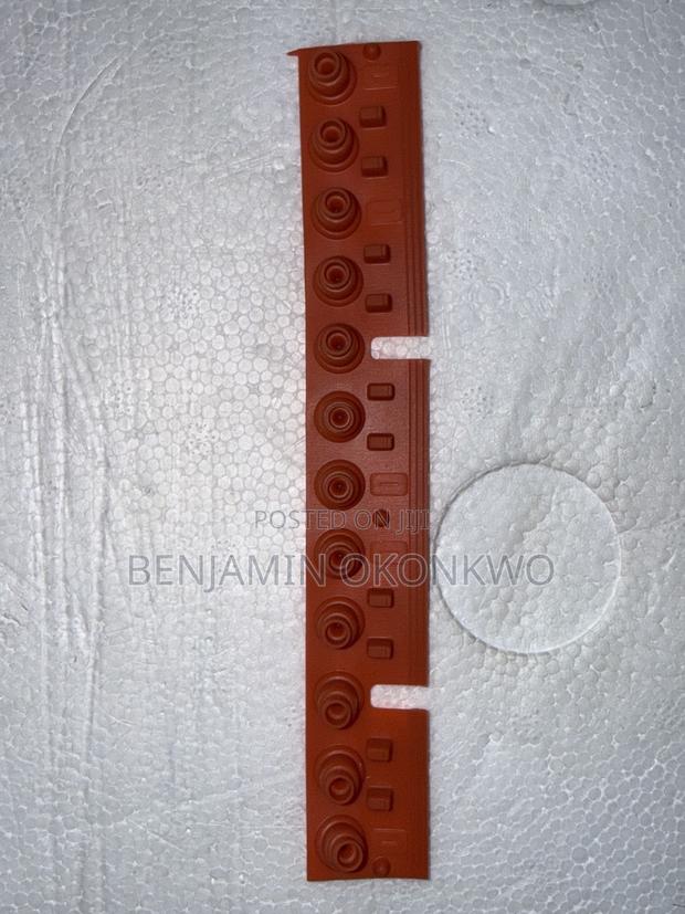 Rubber Contact Strip Compatible With Yamaha Keyboards · Photo 2