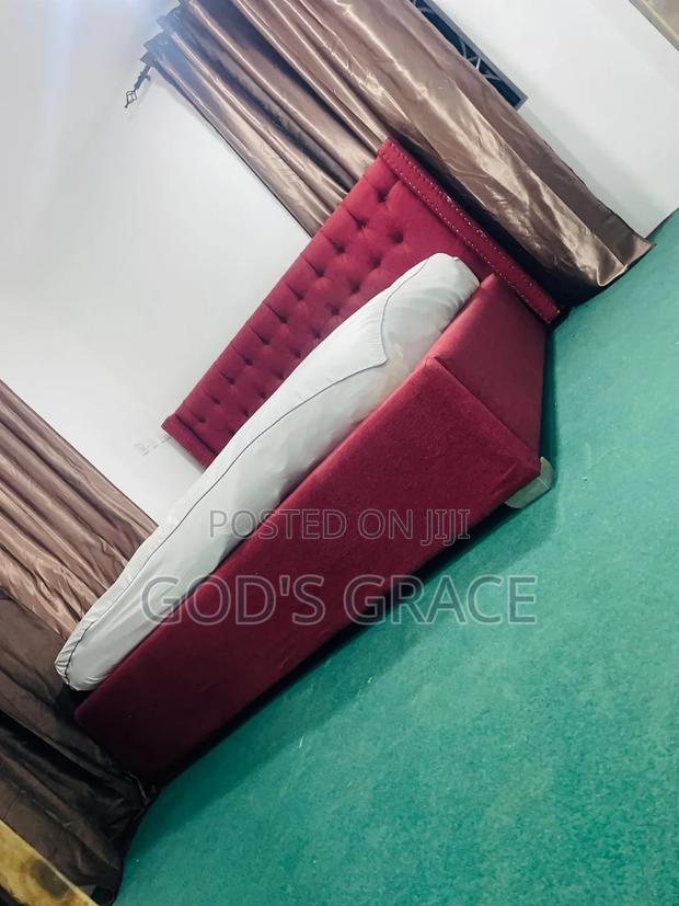 Green Floor Carpet · Photo 1