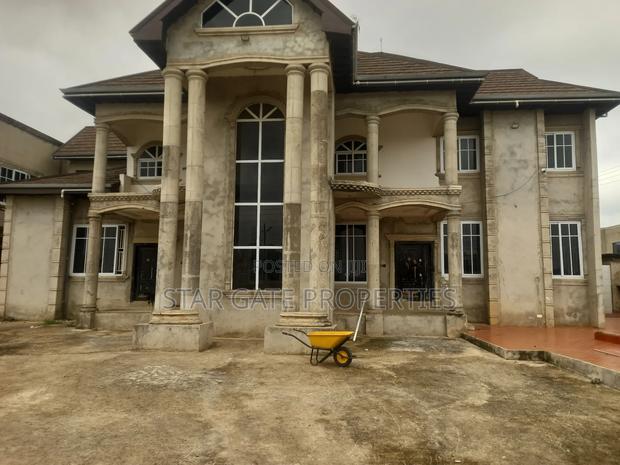 9bdrm House in Tanoso/ Sofoline, Kumasi Metropolitan for sale · Photo 6