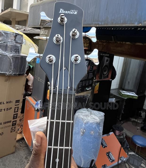 Ibanez 5-String Electric Bass Guitar · Photo 5