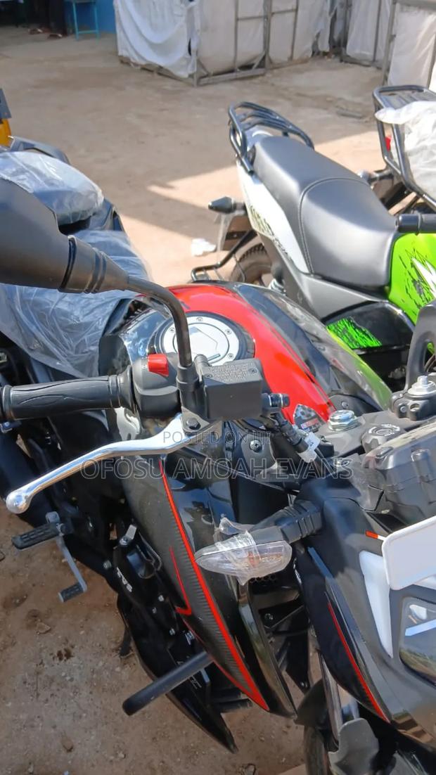 New TVS Apache 180 RTR 2025 · Photo 5