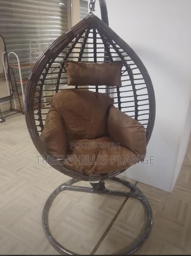 Archi Swing Chair · Photo 1