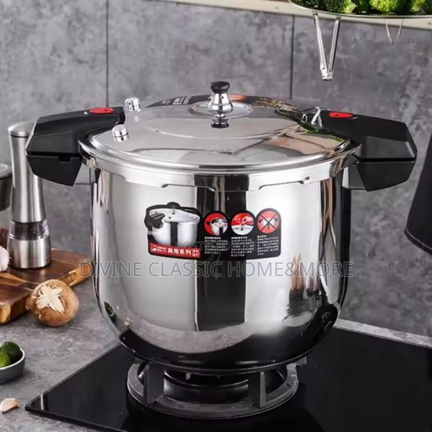 10lit Stainless Steel Pressure Cooker · Photo 3