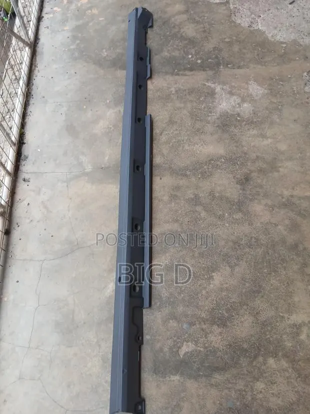 Toyota Highlander Grand Running Board · Photo 1