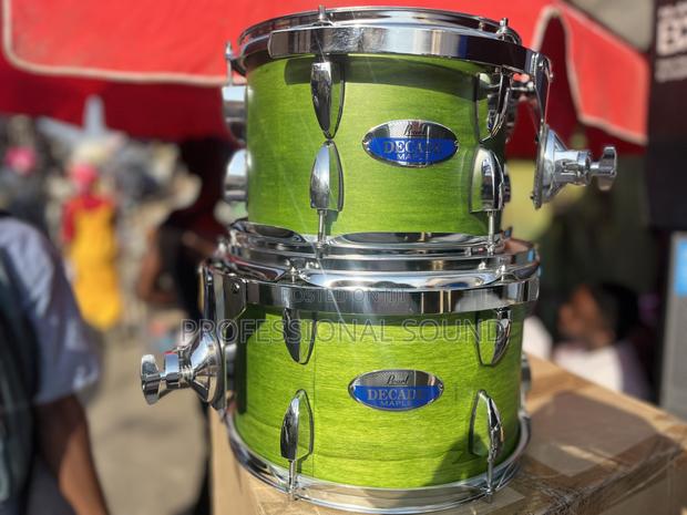 Pearl Decade Maple Series Drum Tom-Toms in a Green Lacquer Finish · Photo 1