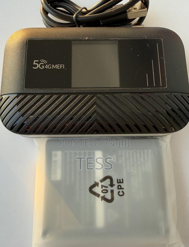 Mifi Pocket 4g Universal Sim Router With Display Screen · Photo 2