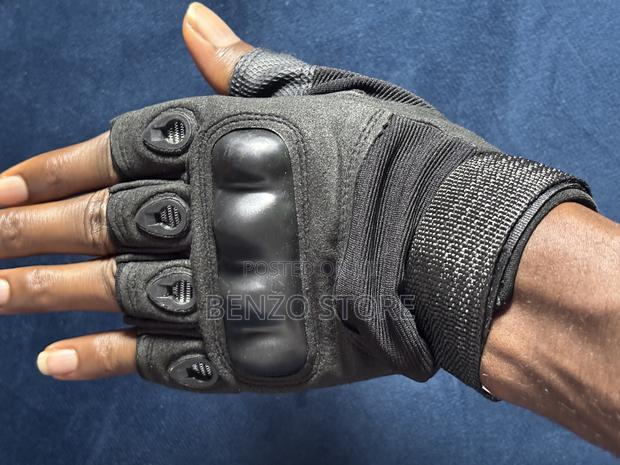 Original Leather Gym Gloves for Workout, Military and Riding Motors · Photo 1