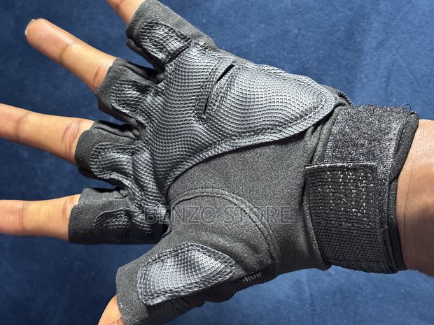 Fitness Training Gloves for Gym, Military Training and Riding Motors · Photo 1