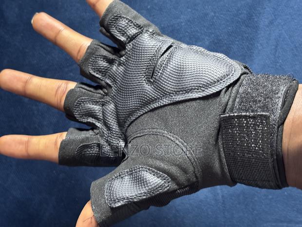 Fitness Training Gloves for Gym, Military Training and Riding Motors · Photo 2
