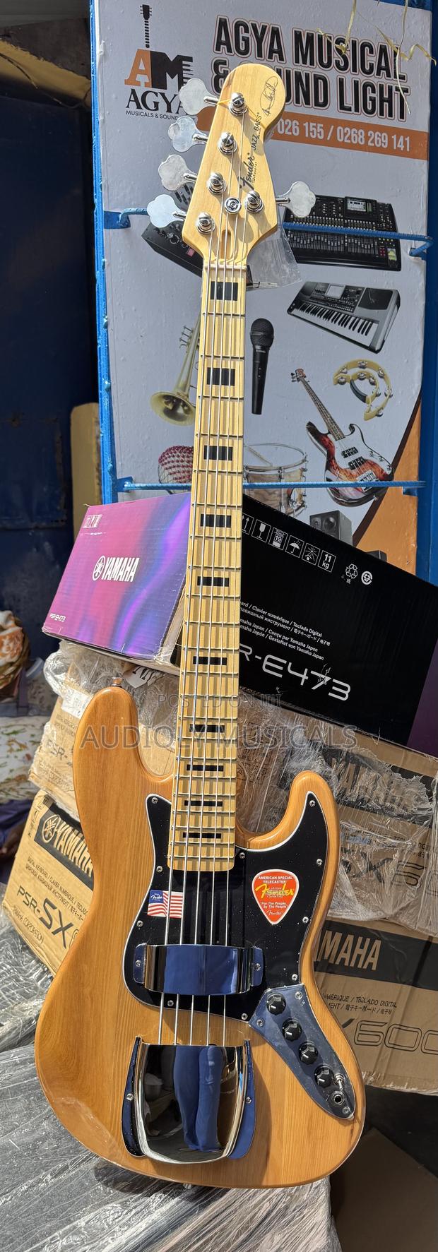 Active Jazz Bass Guitar Fender · Photo 1