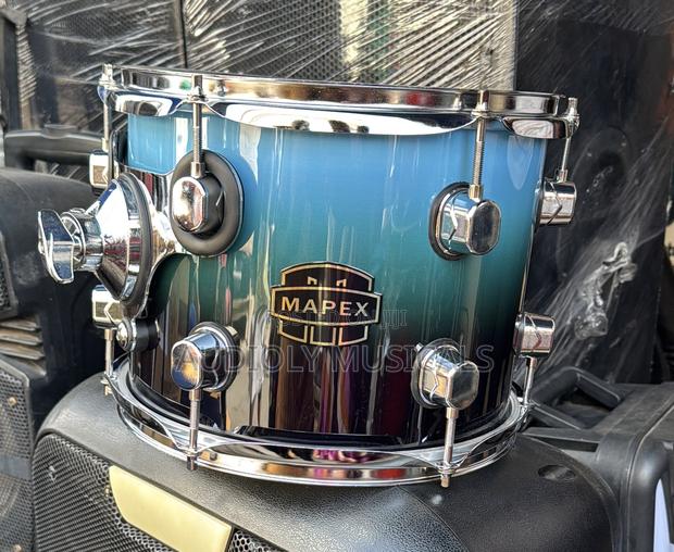 Mapex First Grade Drum 5-Set With 2 (201) Cymbals · Photo 2