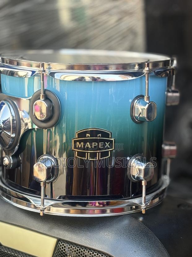Mapex First Grade Drum 5-Set With 2 (201) Cymbals · Photo 1