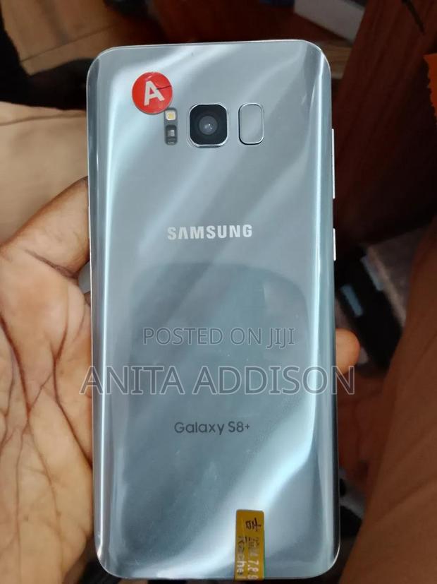 Samsung Galaxy S8 Plus 128 GB Gray · Photo 2