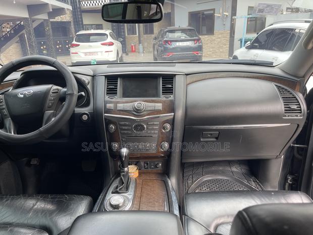 Infiniti QX56 2013 Black · Photo 5