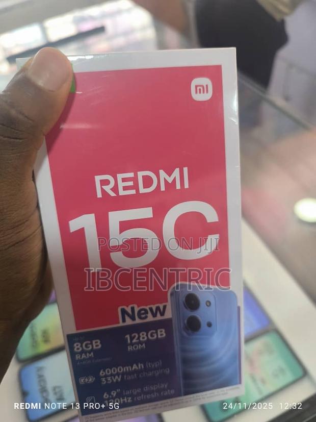 New Xiaomi Redmi 15C 4G 128 GB Red · Photo 1