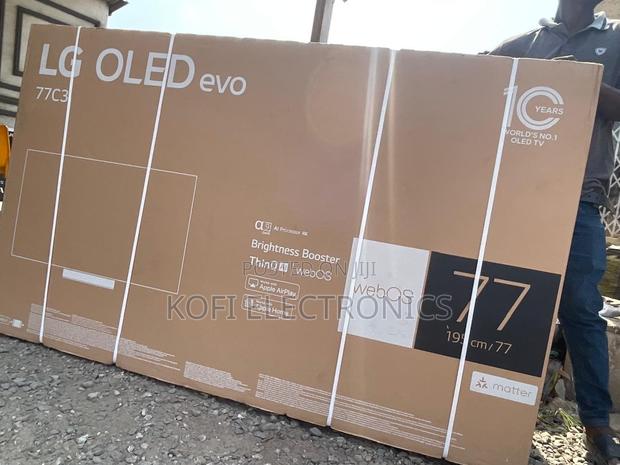 Lg 77” Oled Titanglow Maxscreen Every Frame, Perfected · Photo 2