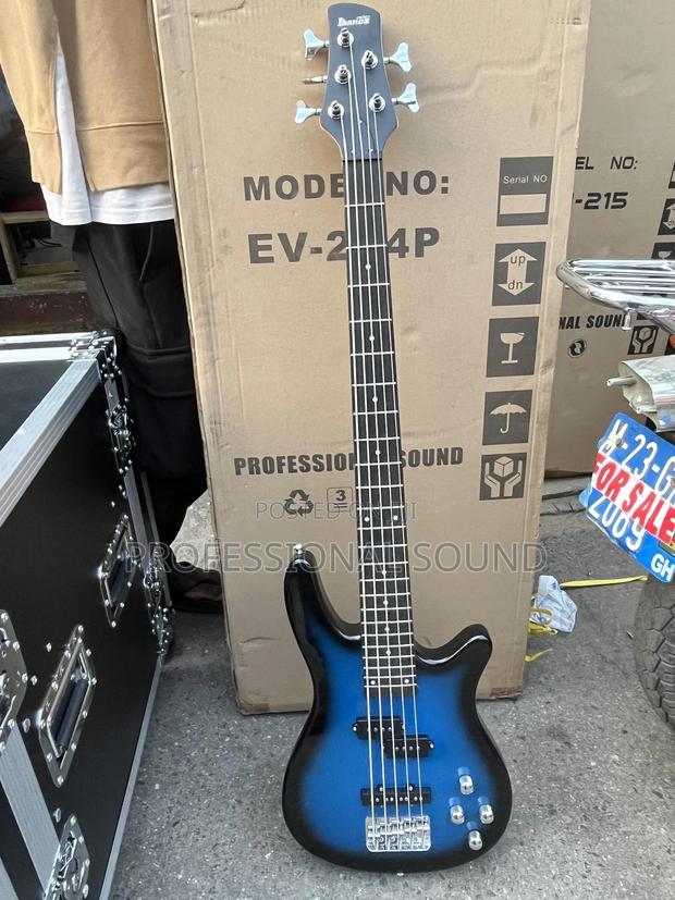Ibanez 5-String Electric Bass Guitar · Photo 2
