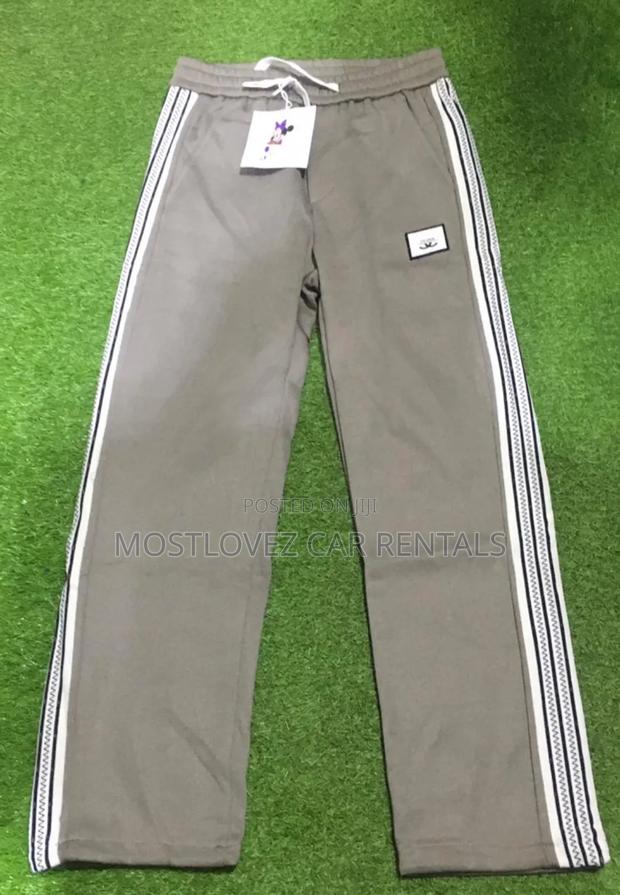 Joggers For Sale · Photo 1