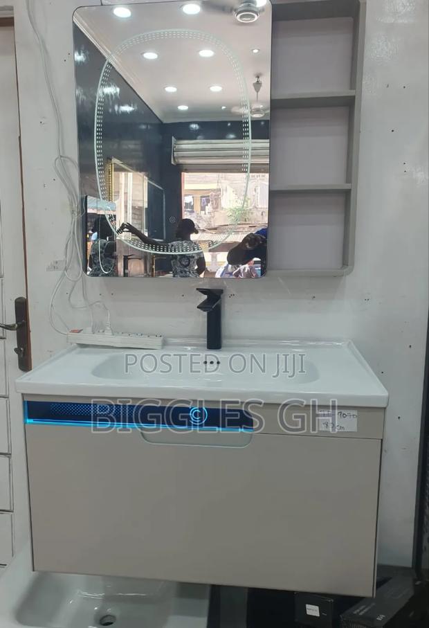 Cabinet Basin With Led Mirror - 80cm · Photo 1