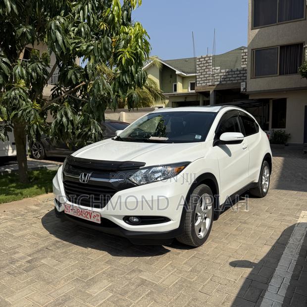 Honda HR-V 4dr SUV (1.5L 4cyl CVT) 2016 White · Photo 4