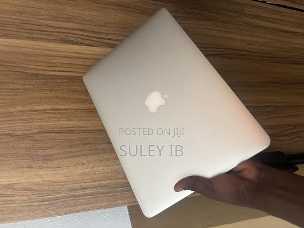 Laptop Apple MacBook Air 2017 64GB Intel Core i5 SSHD+SSD 128GB · Photo 1
