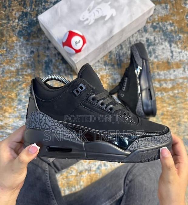 Air Jordan R3 Og Black N Grey · Photo 2