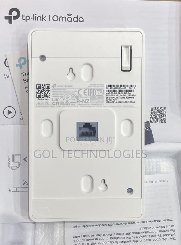 Tp Omada Inwall Ax1800 Wall Plate Wi-Fi 6 Access Point Eap615-Wall · Photo 1