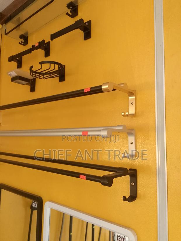 Towel Bars Black And Gold Gj602g · Photo 2