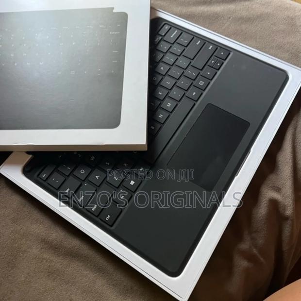 Surface Pro 11 Keyboard New Sealed · Photo 2