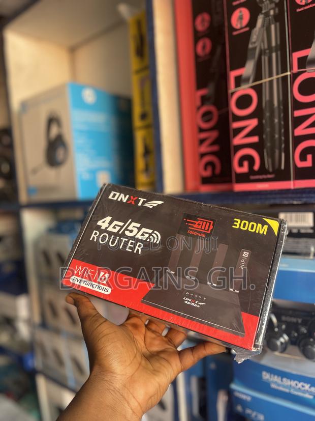 Onxt 4g/5g Universal Rechargeable Router · Photo 5