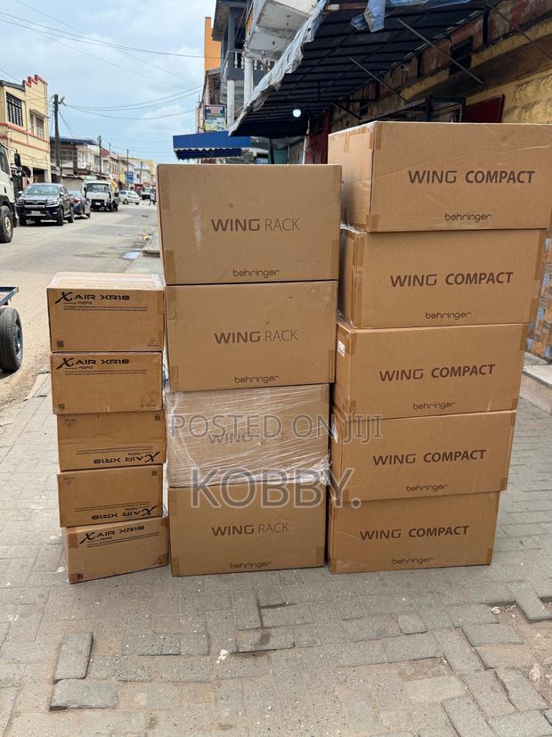 Behringer Wing Compact · Photo 1