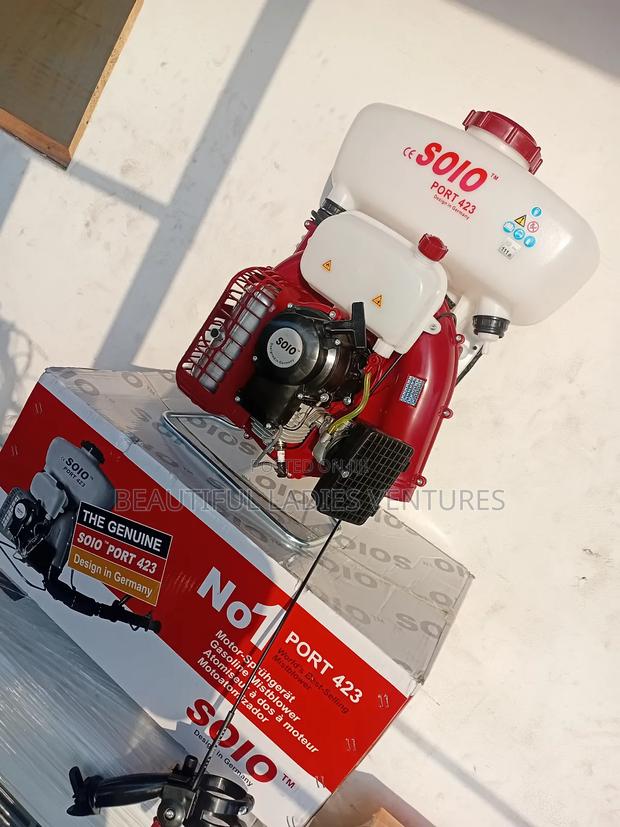 Long-Duration Solo Port 423 Agricultural Sprayer With Strength · Photo 1